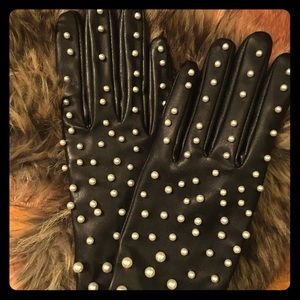 Faux leather gloves